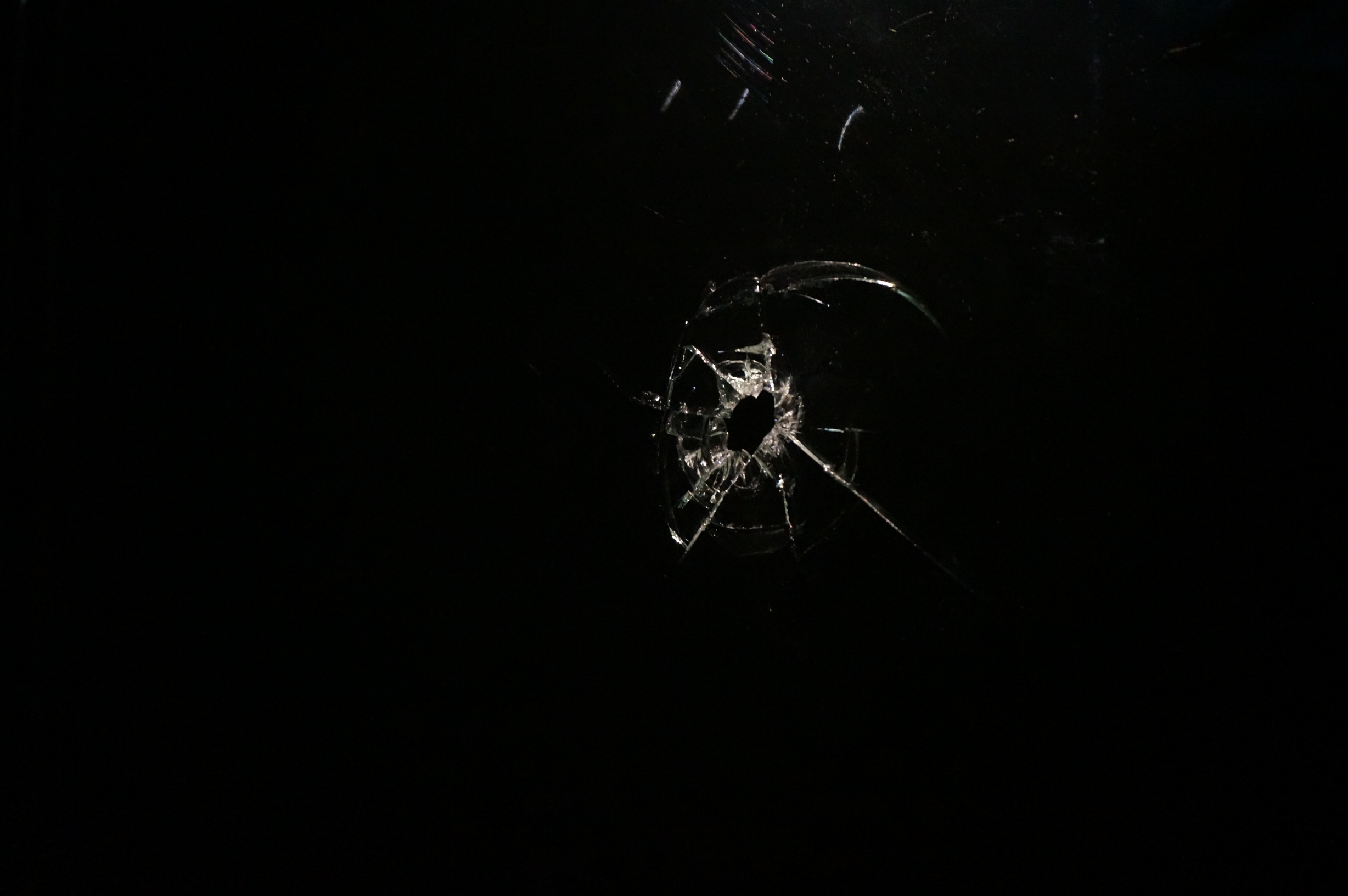 A case study of an Image<br>
Multimedia installation: glass, 3D glasses, projector<br>
Tuan Mami, 2016